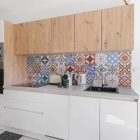 Apartment With Garden Near The Antibes